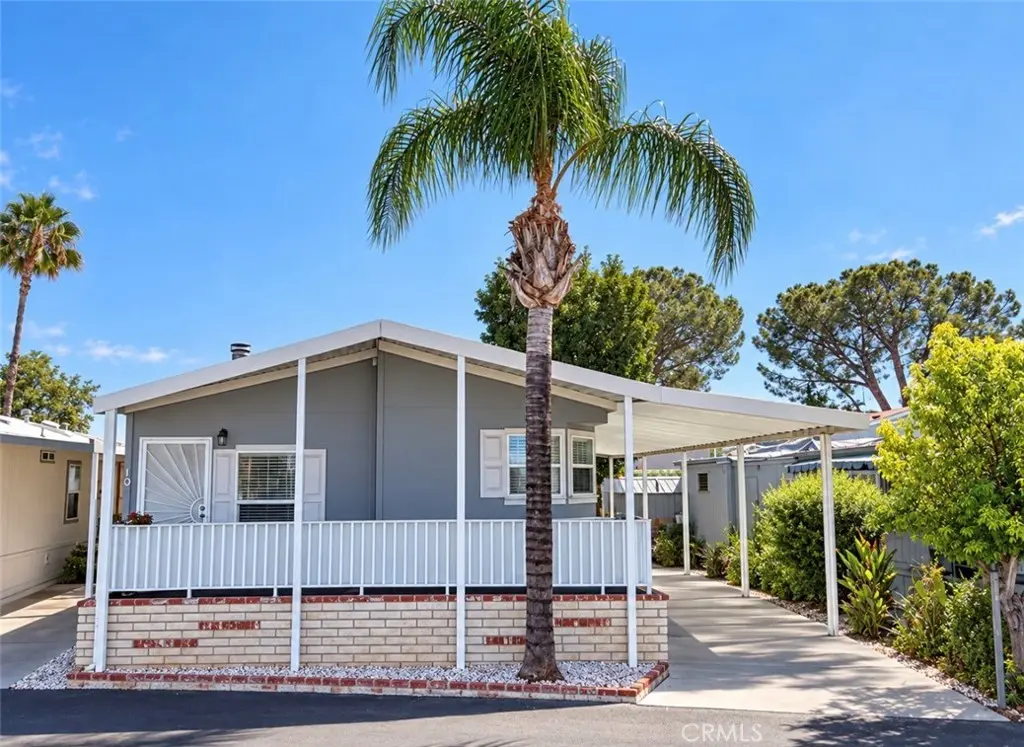 220 S Elk Street 101, Hemet, CA — listing photo 1