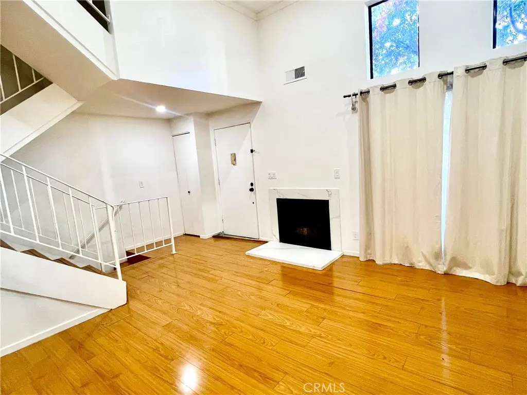 9131 Burnet Ave 23, North Hills, CA — listing photo 1