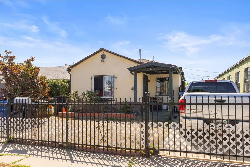 650 W 107th Street, Los Angeles, CA — listing photo 1