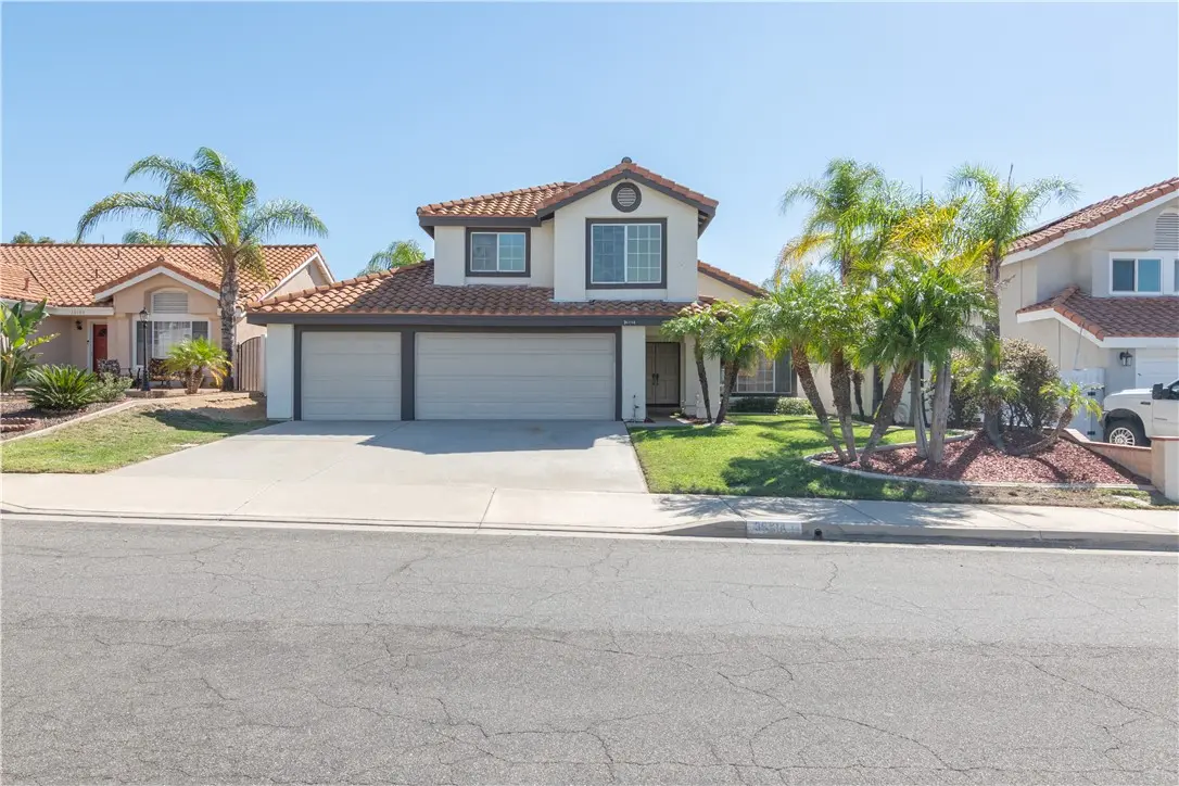 36194 Toulon, Murrieta, CA — listing photo 1