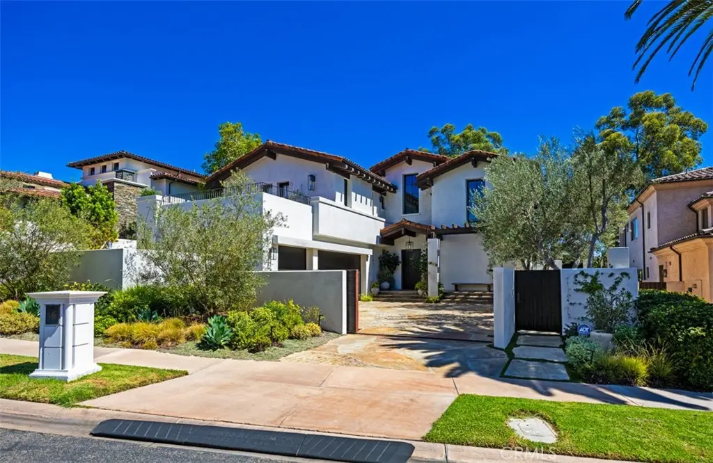 16 Pelican Point, Newport Coast, CA — listing photo 1