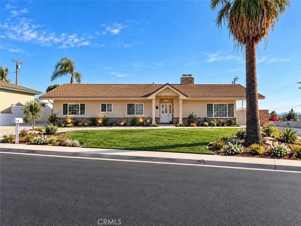 Single Family Residence for sale at 25701 Alto, San Bernardino, CA featuring 5 beds and 3 baths