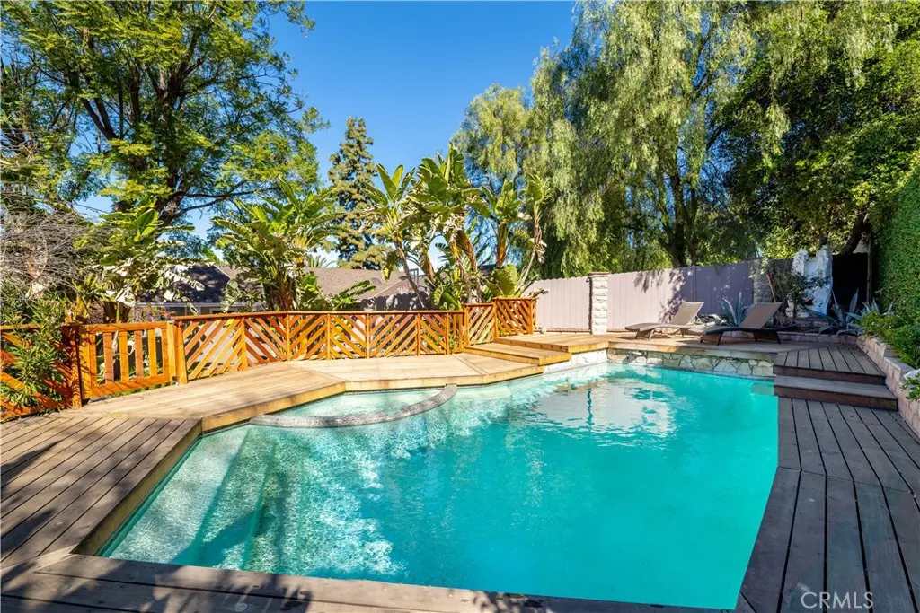 22540 Cass Avenue, Woodland Hills, CA — listing photo 1