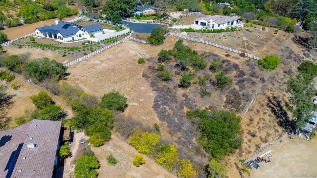 6300 Twin Country Lane, Fallbrook, CA — listing photo 1