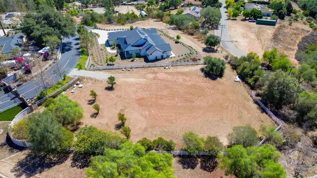 6100 Twin Country Lane, Fallbrook, CA — listing photo 1