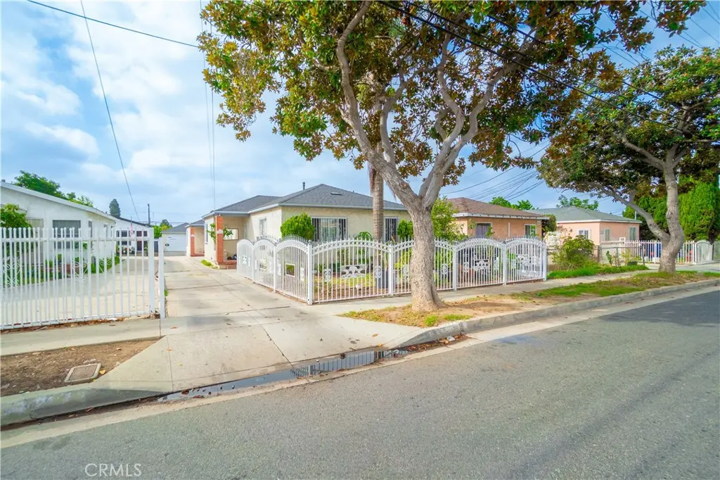 3658 W 104th, Inglewood, CA — listing photo 1