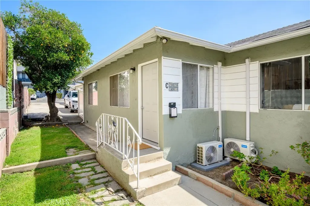 708 S 5th St #C, Burbank, CA — listing photo 1