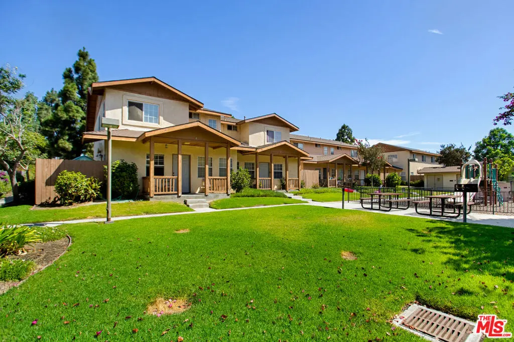 220 Garcia Street, Santa Paula, CA — listing photo 1