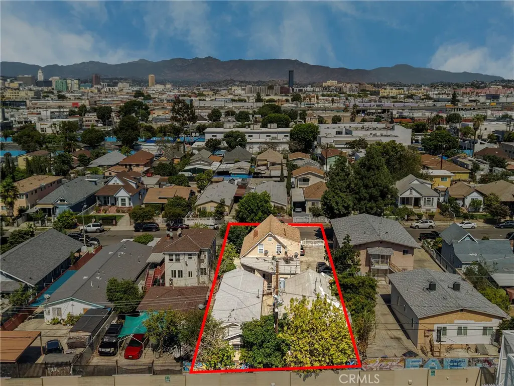 1352 E 21st Street, Los Angeles, CA — listing photo 1