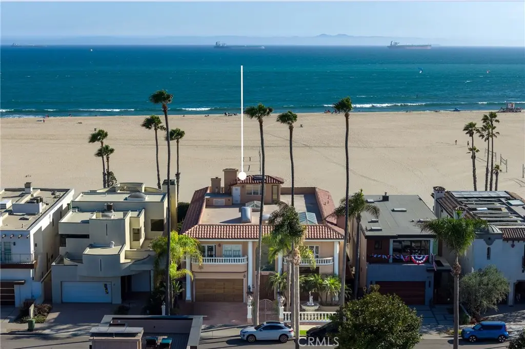 404 Ocean, Seal Beach, CA — listing photo 1