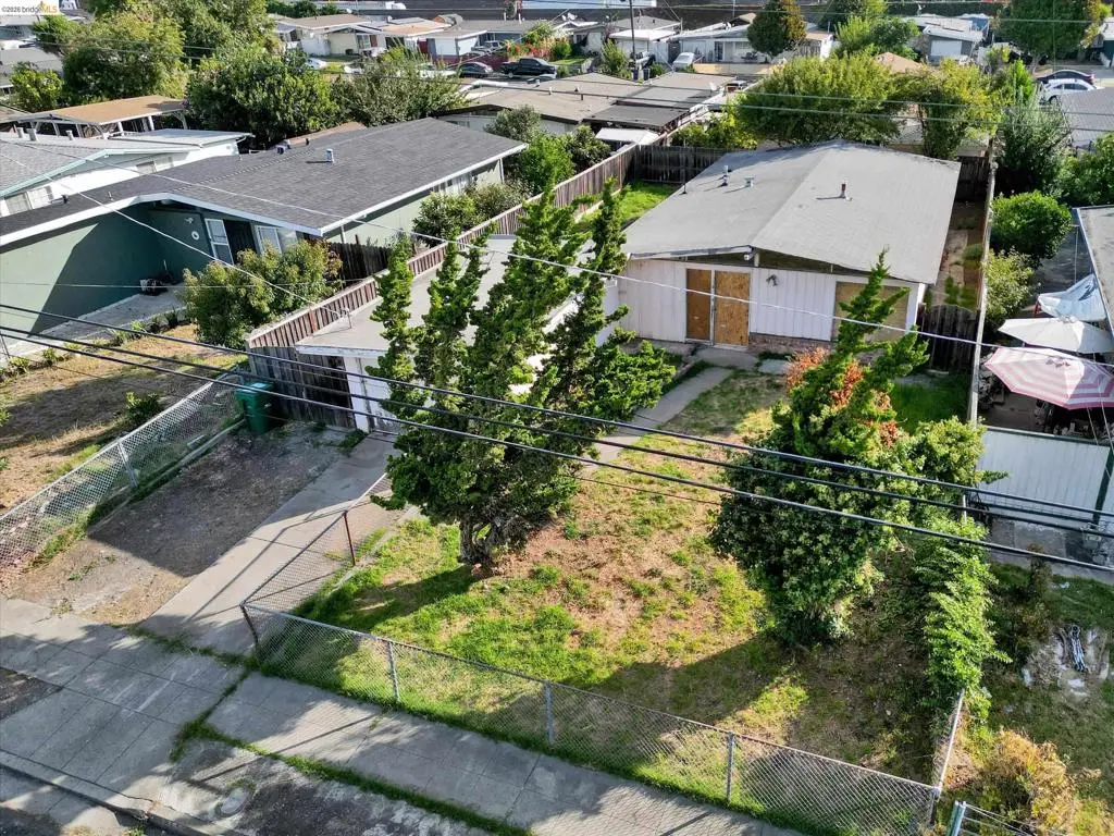 Single Family Residence for sale at 27758 La Porte Ave, Hayward, CA featuring 3 beds and 2 baths