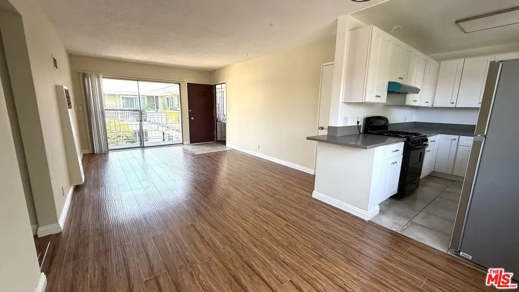 Condominium for rent at 443 S Wilton Place 19, Los Angeles, CA featuring 1 bed and 1 bath