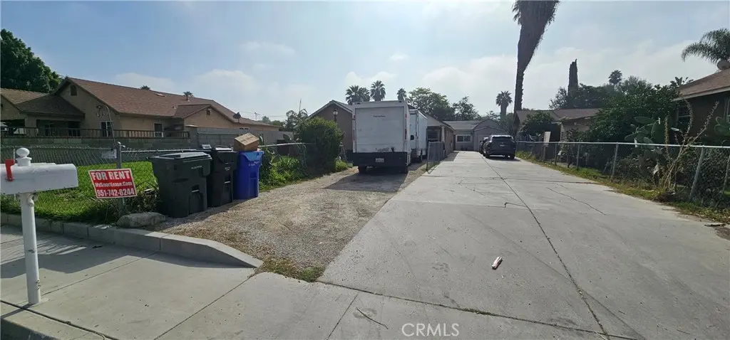 4006 Rubidoux B, Riverside, CA — listing photo 1