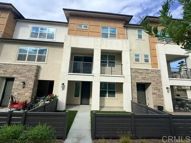 Condominium for rent at 784 Vada Street 2, Chula Vista, CA featuring 4 beds and 4 baths