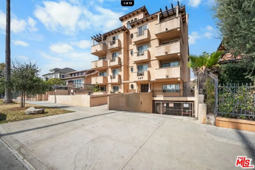 Condominium for rent at 147 N Berendo Street 203, Los Angeles, CA featuring 3 beds and 2 baths