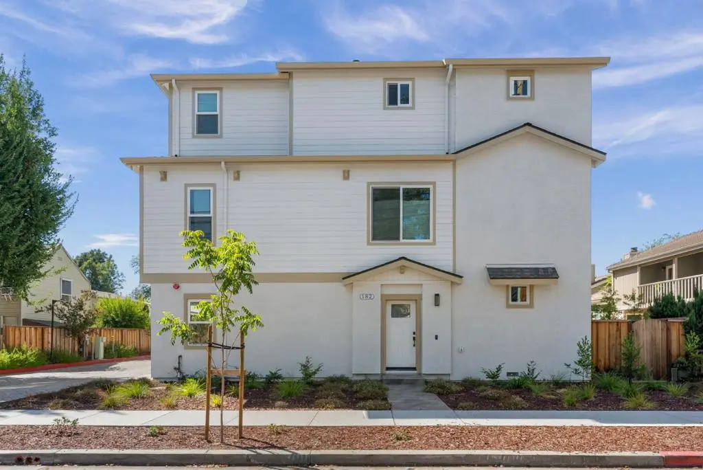 Single Family Residence for sale at 182 W Rincon Avenue, Campbell, CA featuring 4 beds and 4 baths
