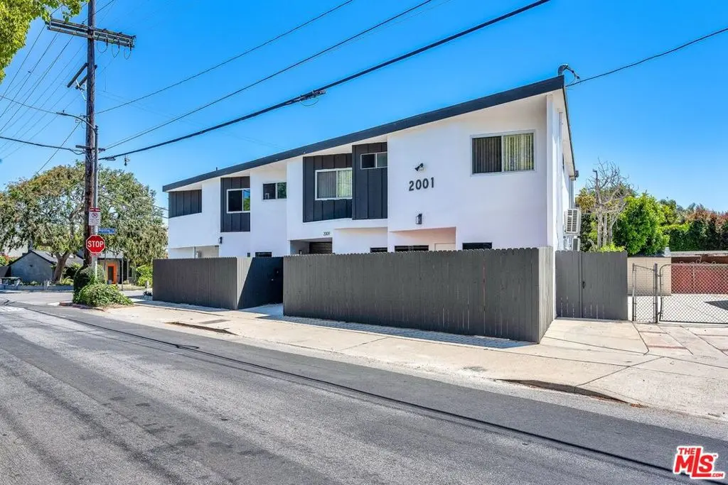 2001 Penmar Avenue, Venice, CA — listing photo 1