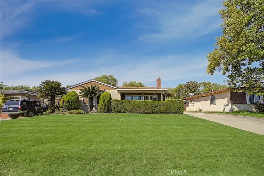 347 W Leeside, Glendora, CA — listing photo 1