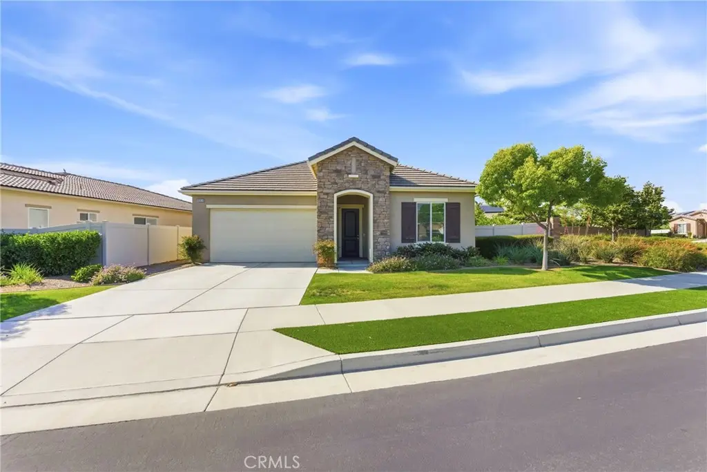 9810 Richland Hills Lane, Bakersfield, CA — listing photo 1