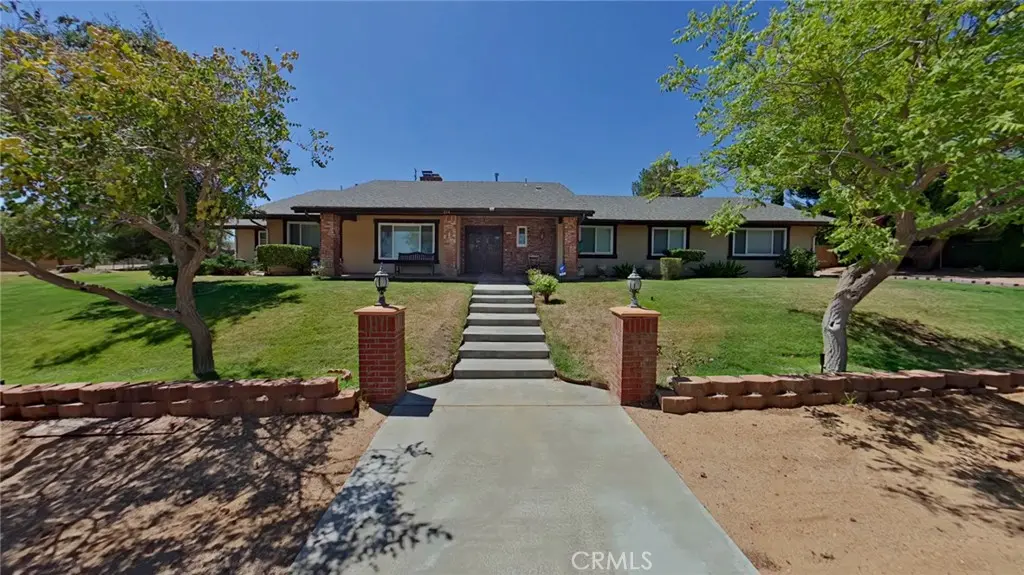 814 Lisa Street, Palmdale, CA — listing photo 1