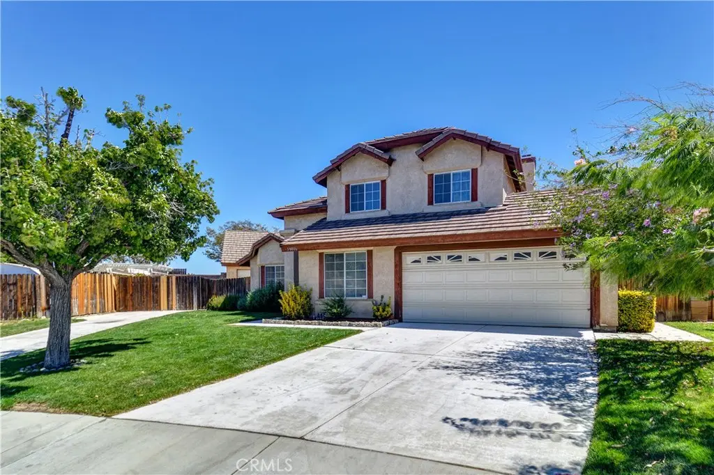 38016 Ranier, Palmdale, CA — listing photo 1