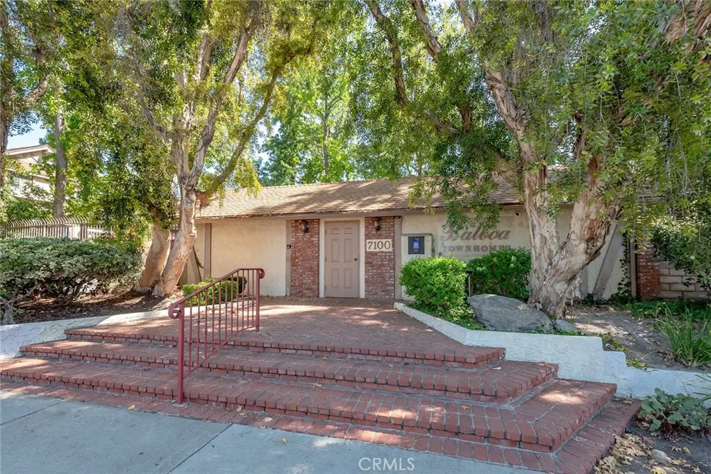 7100 Balboa Boulevard 807, Lake Balboa, CA — listing photo 1