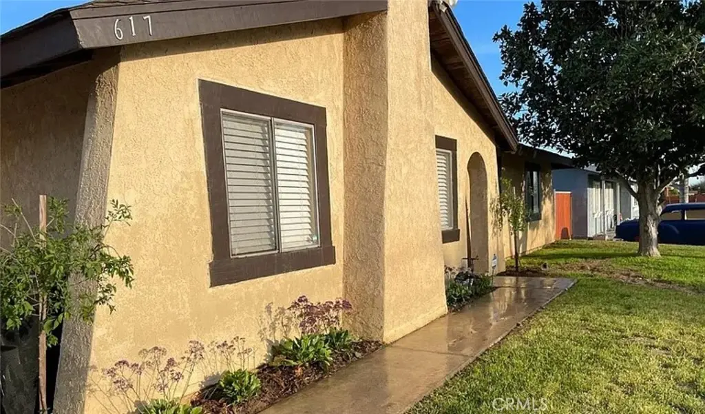617 S Spruce Avenue, Rialto, CA — listing photo 1