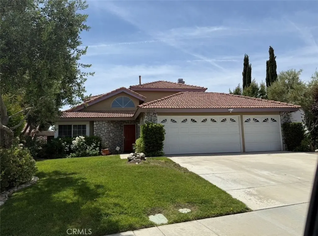 12569 Blazing Star, Victorville, CA — listing photo 1