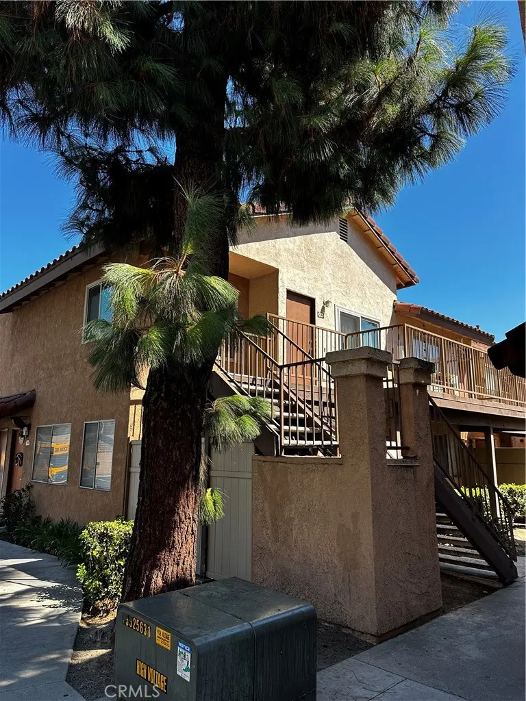 1014 La Costa Drive L201, Corona, CA — listing photo 1