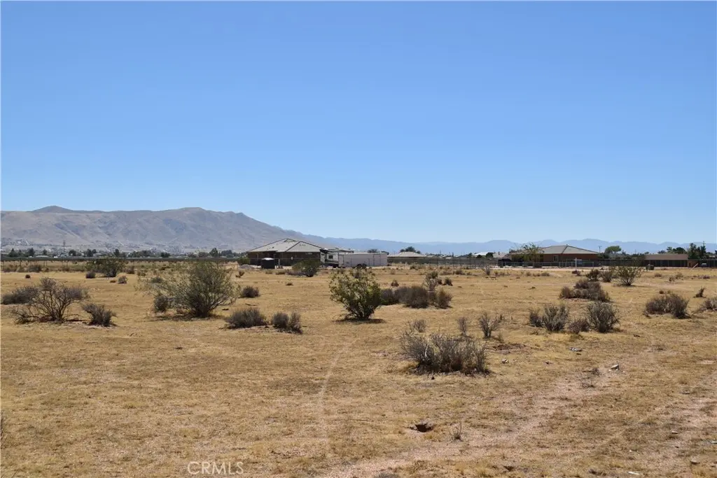 0 unknown see title right off Candlwood and Ottowa, Apple Valley, CA — listing photo 1