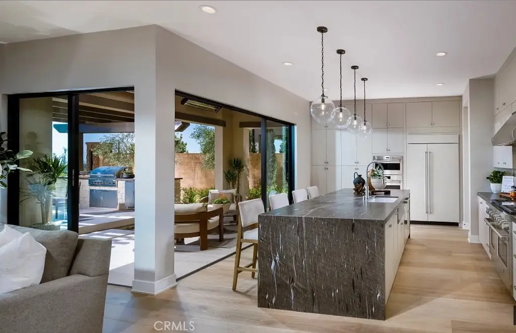404 Milpas, Irvine, CA — listing photo 1