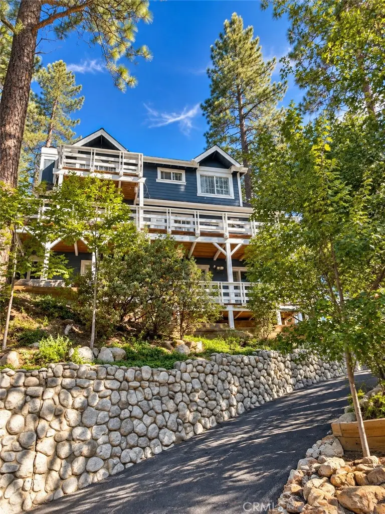 27313 Pinewood, Lake Arrowhead, CA — listing photo 1