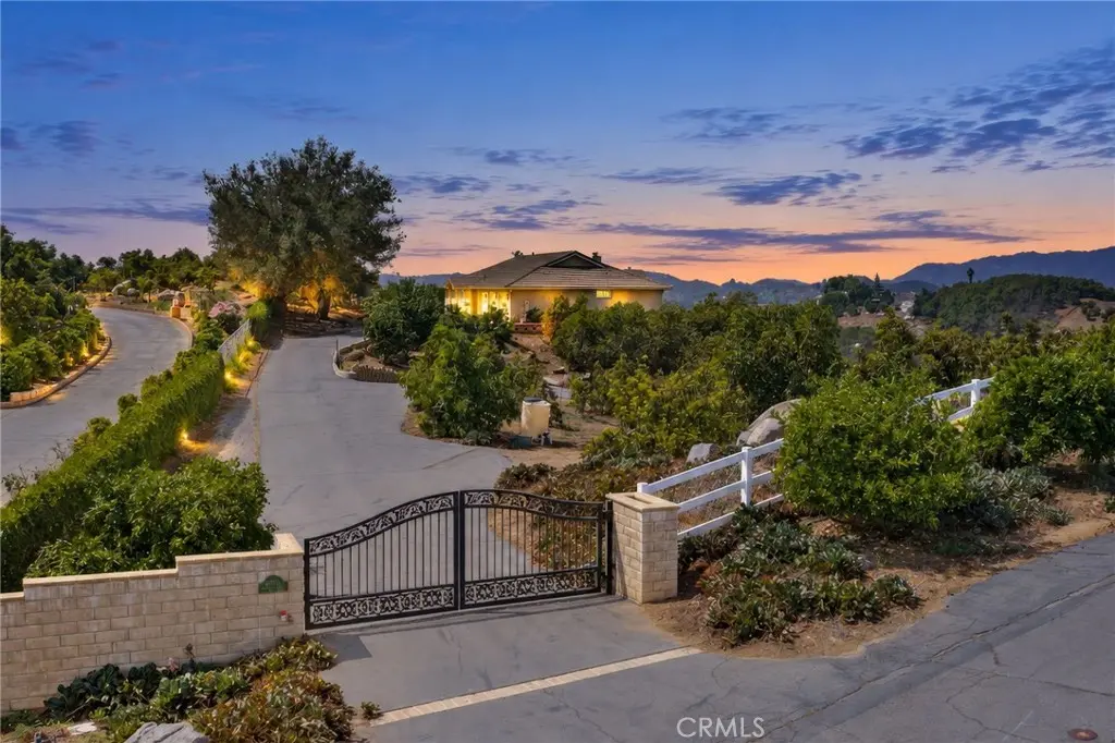24135 Mirasol Way, Temecula, CA — listing photo 1