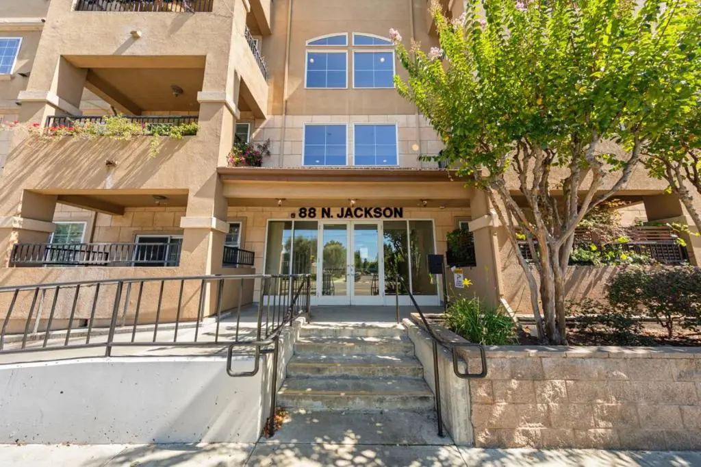 Condominium for sale at 88 N Jackson Avenue 114, San Jose, CA featuring 1 bed and 1 bath