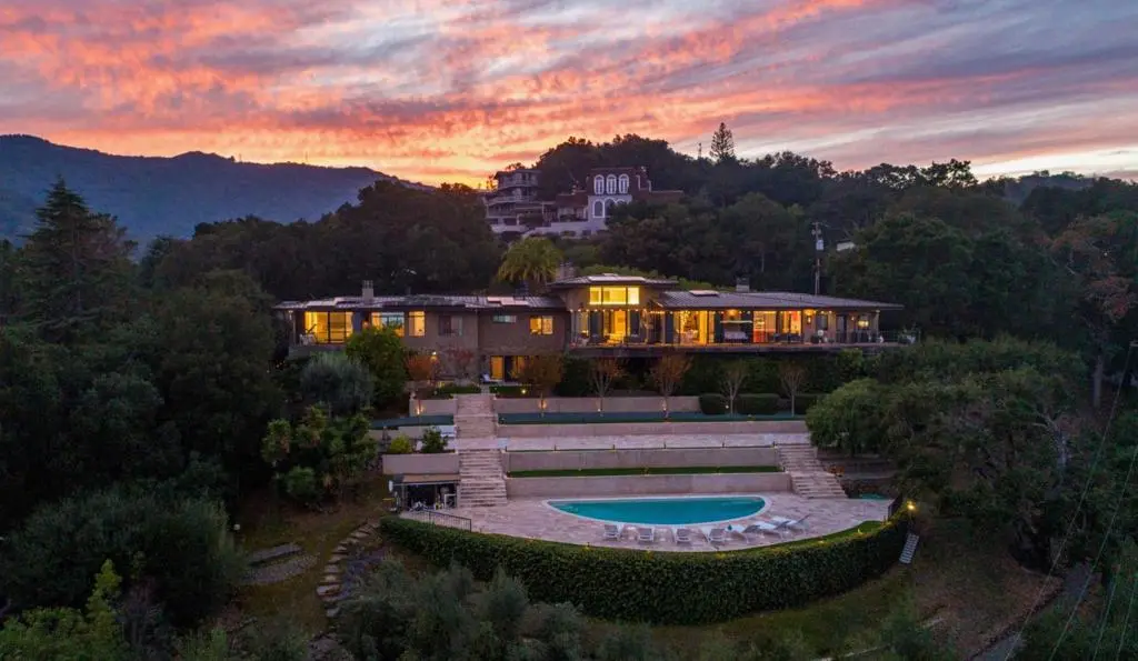 Residential Lease for rent at , Los Altos Hills, Santa Clara County, CA featuring 7 beds and 6 baths