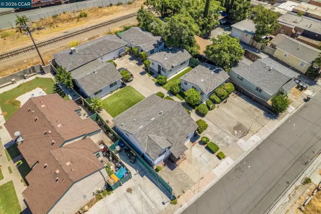 Residential Income for sale at 173 E 15Th St, Pittsburg, CA