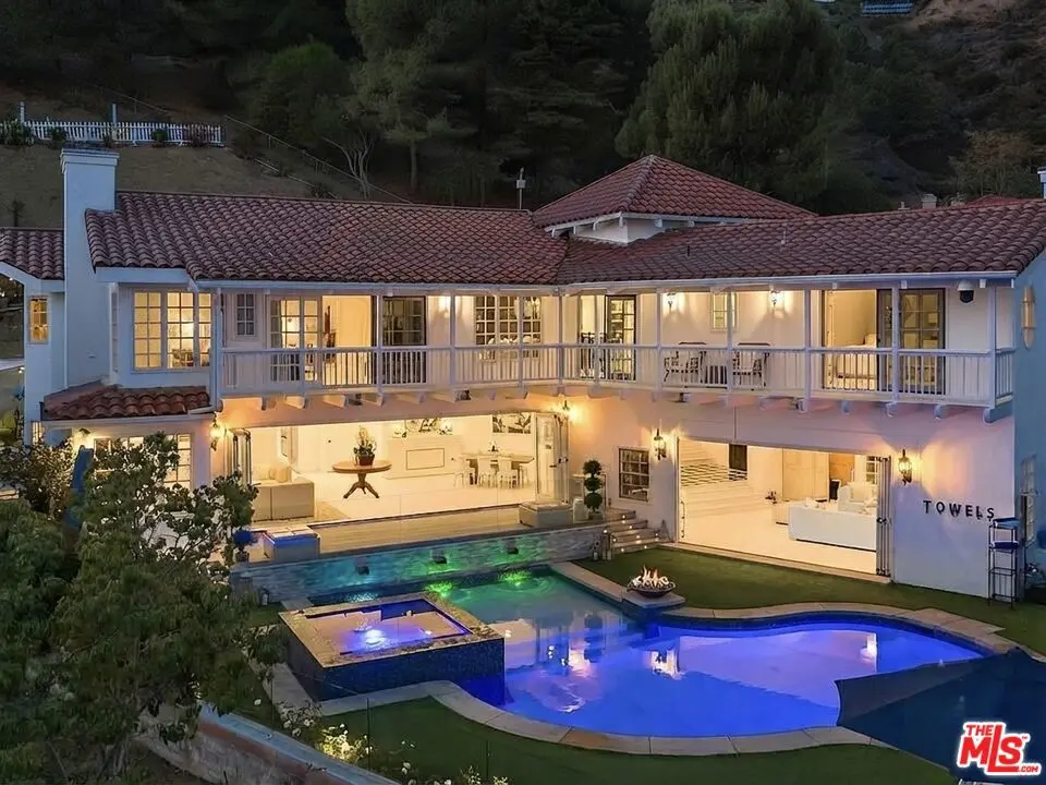 Single Family Residence for sale at 1423 Floresta Place, Los Angeles, CA featuring 7 beds and 6 baths