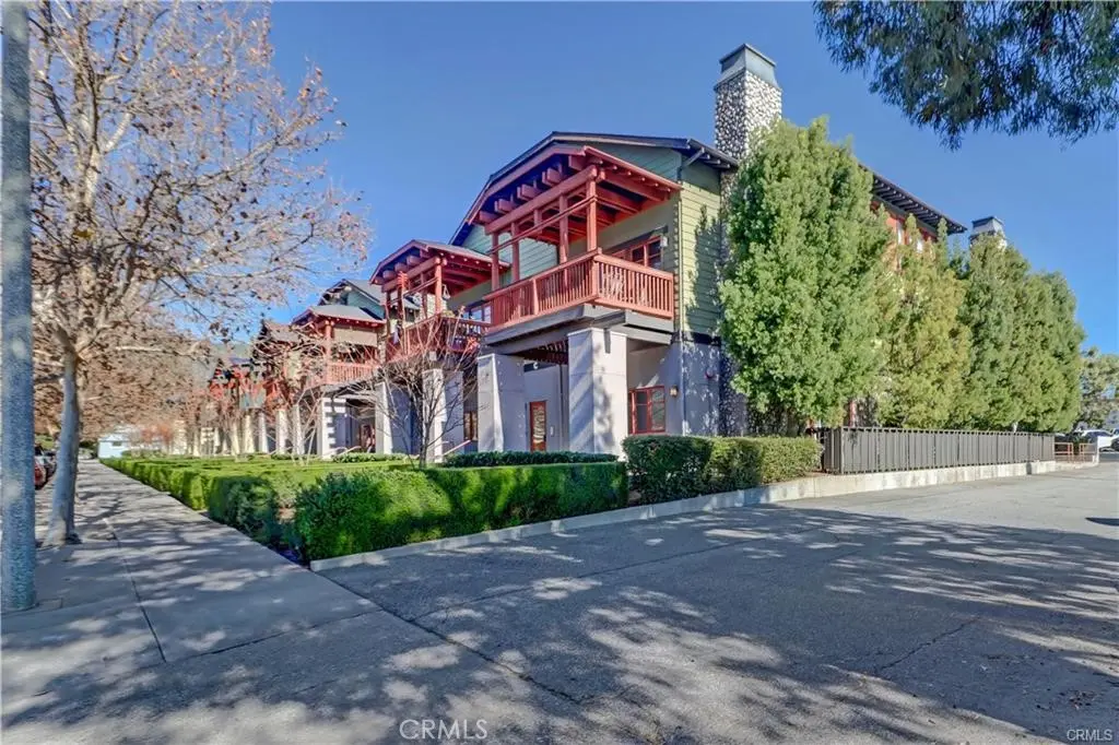 Townhouse for rent at 130 N Vermont, Glendora, CA featuring 2 beds and 2 baths
