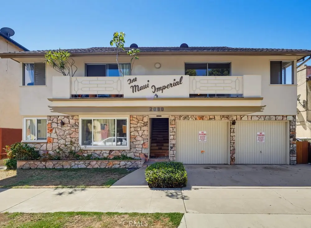 Condominium for sale at 2060 E 3rd E 6, Long Beach, CA featuring 1 bed and 1 bath