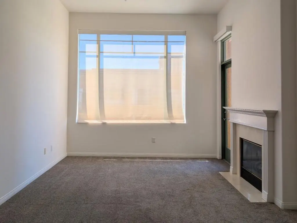 Apartment for rent at 144 S 3rd 620, San Jose, CA featuring 1 bed and 1 bath