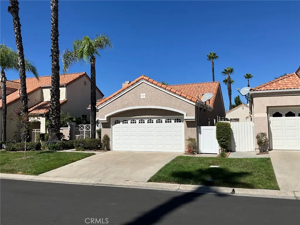 Residential Lease for rent at 40363 Via Estrada, Murrieta, Riverside County, CA featuring 2 beds and 2 baths
