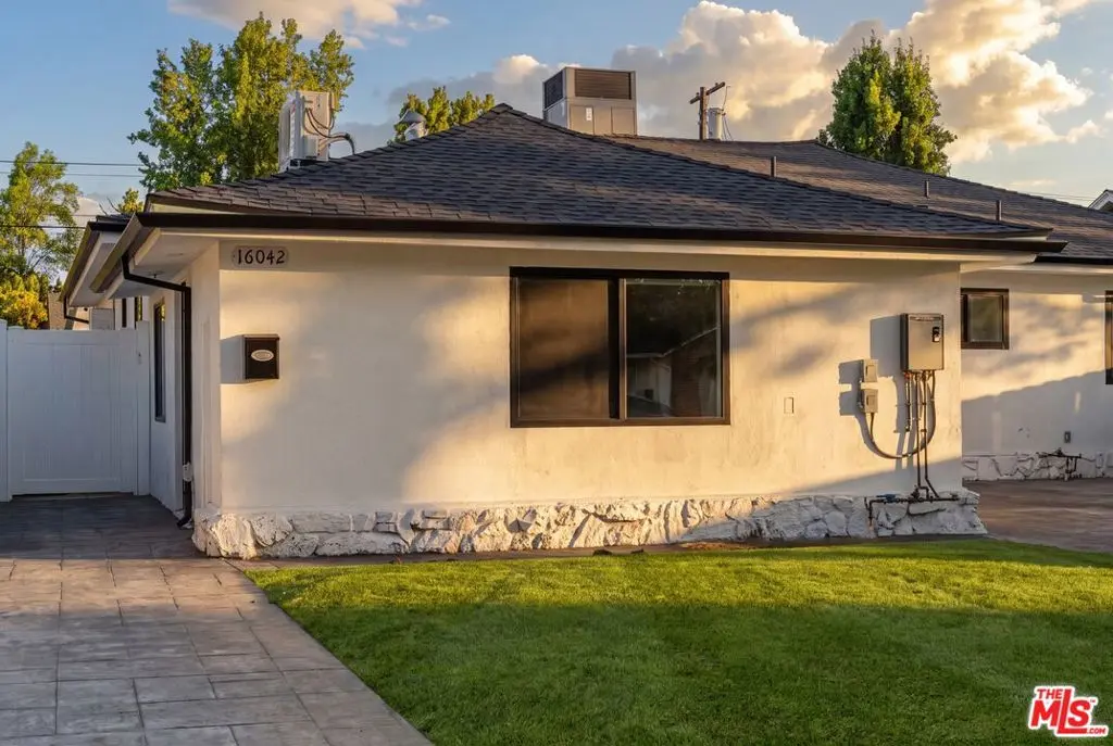 16042 Knapp Street, North Hills, CA — listing photo 1