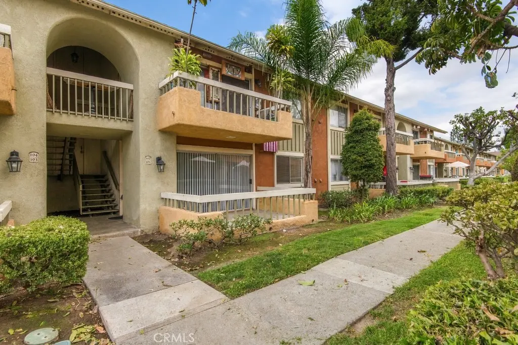 16040 Leffingwell Road 101, Whittier, CA — listing photo 1
