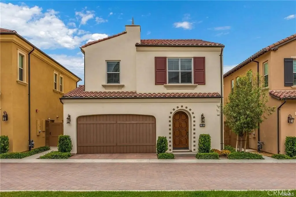 Condominium for rent at 109 Plum Lily, Irvine, CA featuring 3 beds and 3 baths