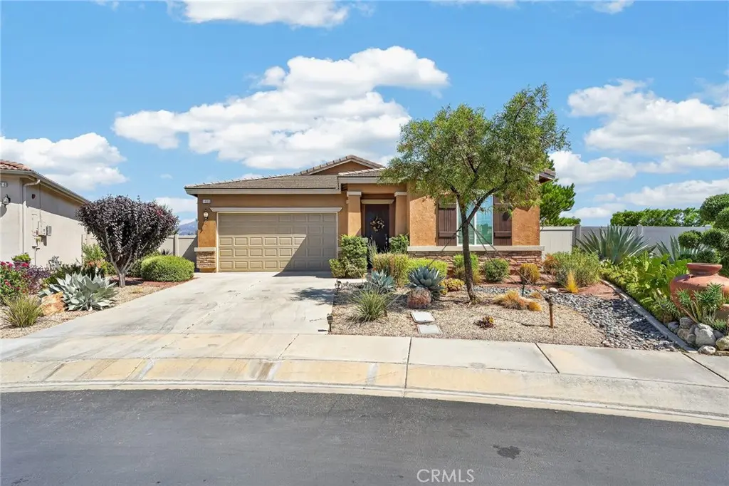 1490 Tinkers Creek, Beaumont, CA — listing photo 1