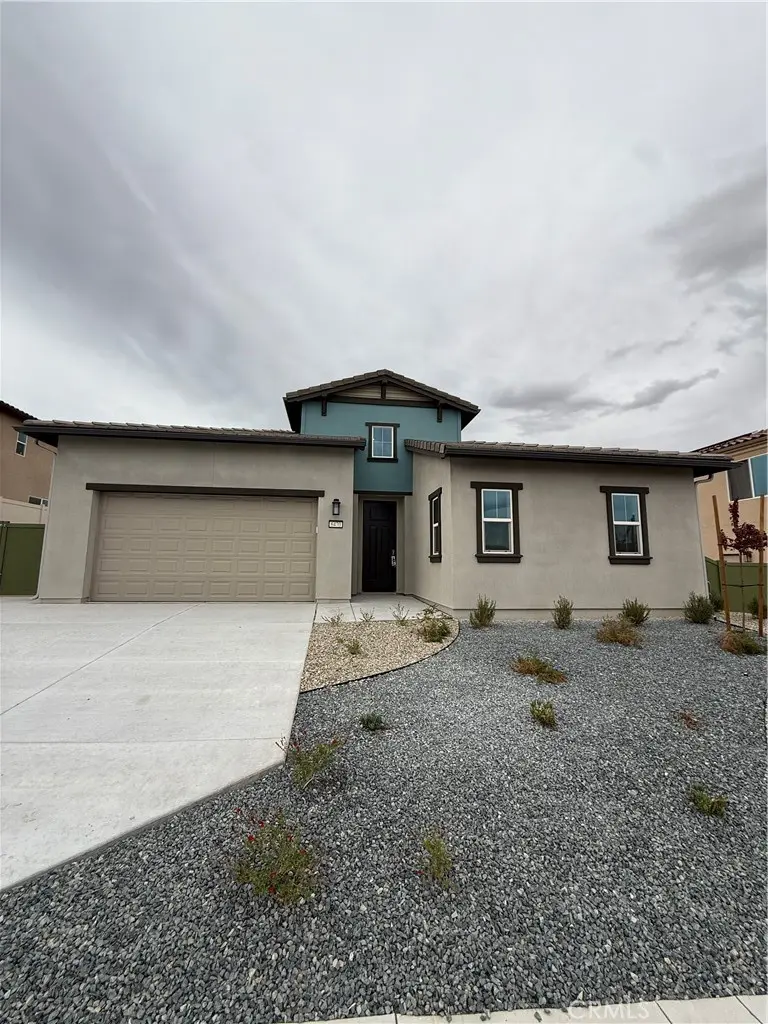 Single Family Residence for sale at 6470 Marblebrook, Hesperia, CA featuring 3 beds and 3 baths