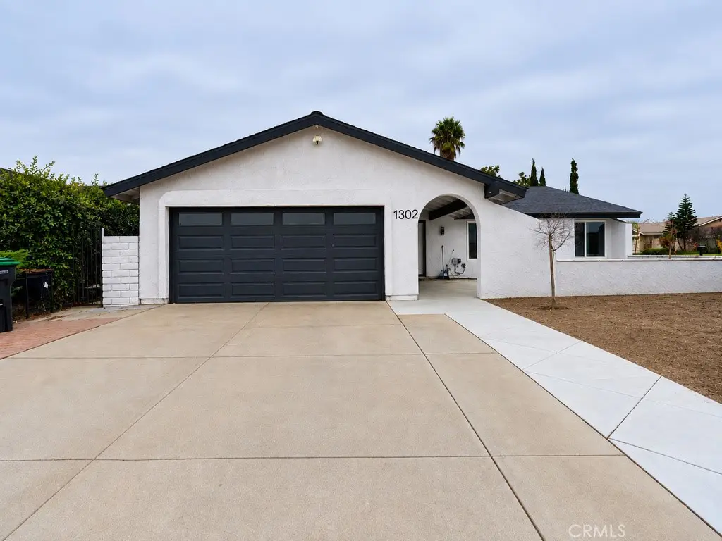 1302 Turquoise, Corona, CA — listing photo 1