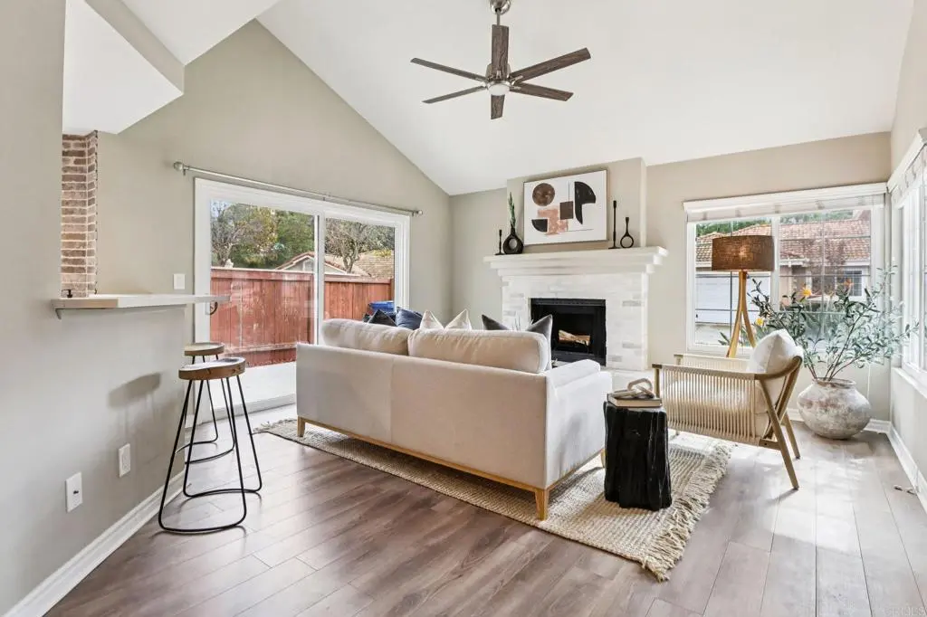 Condominium for rent at 16003 Caminito De Linda, San Diego, CA featuring 3 beds and 3 baths