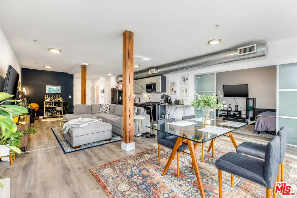 4215 Glencoe Avenue 206, Los Angeles, CA — listing photo 1