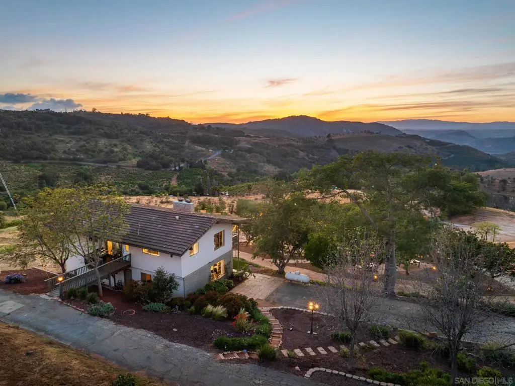 10889 San Gabriel Way, Valley Center, CA — listing photo 1